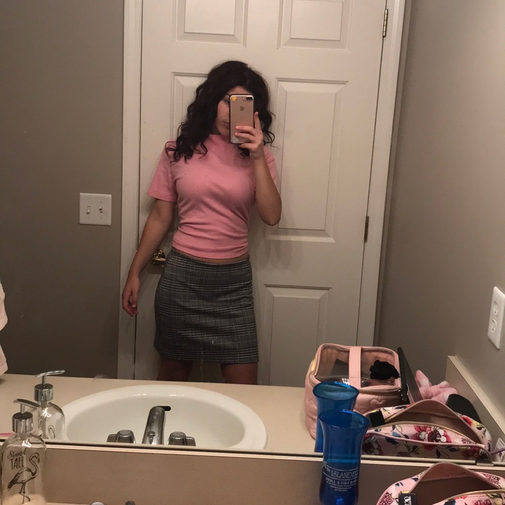 Black Pink White Plaidsh adorable skirt !